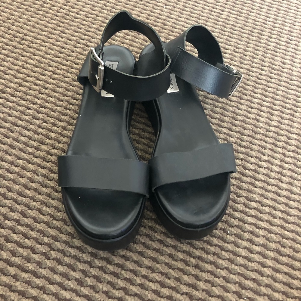 Steve Madden platform sandals